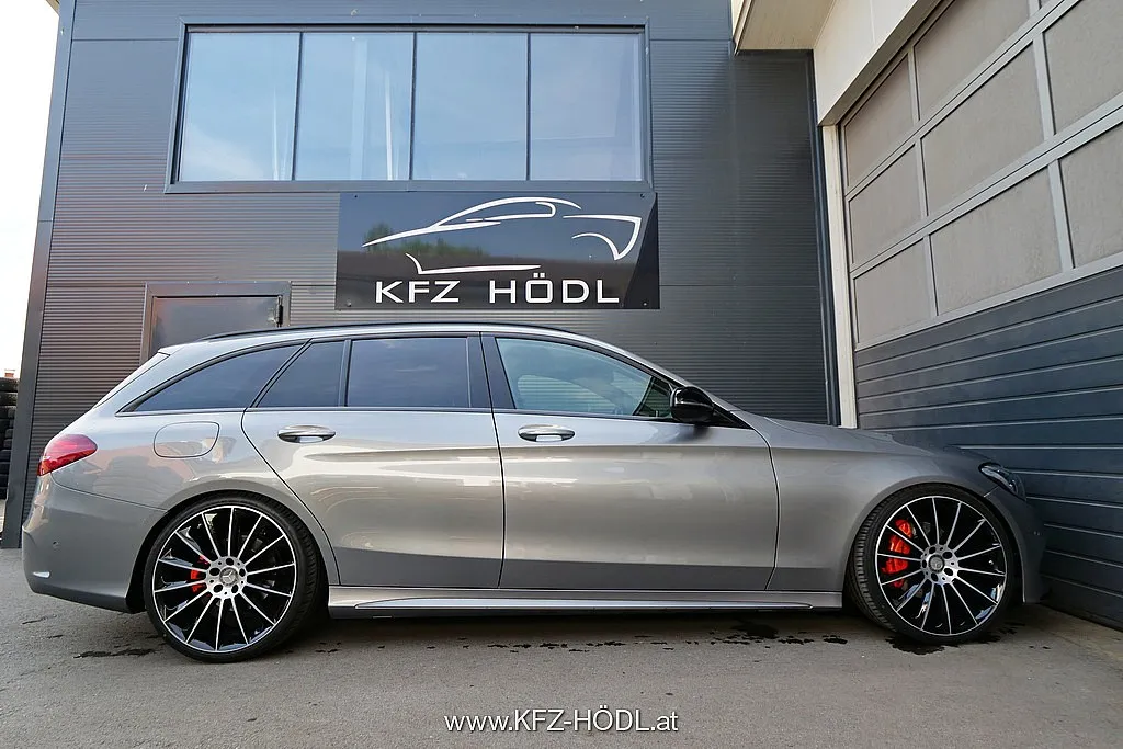 Mercedes-Benz C 220 d T AMG Line Aut. Image 5