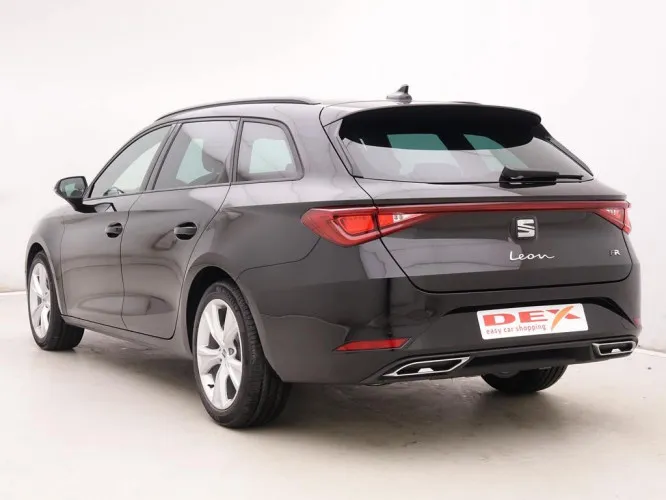 Seat Leon 1.5 TSi 150 FR Sportswagon + GPS + Virtual + Winter + LED Lights Image 4