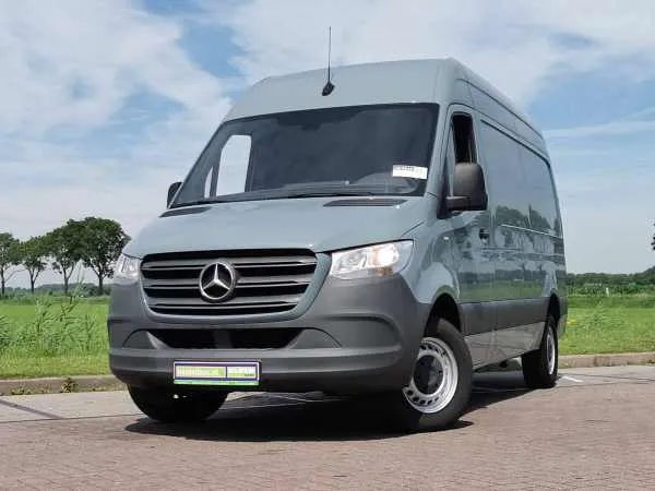 Mercedes-Benz Sprinter 316 L2H2 MBUX Camera RWD Image 1