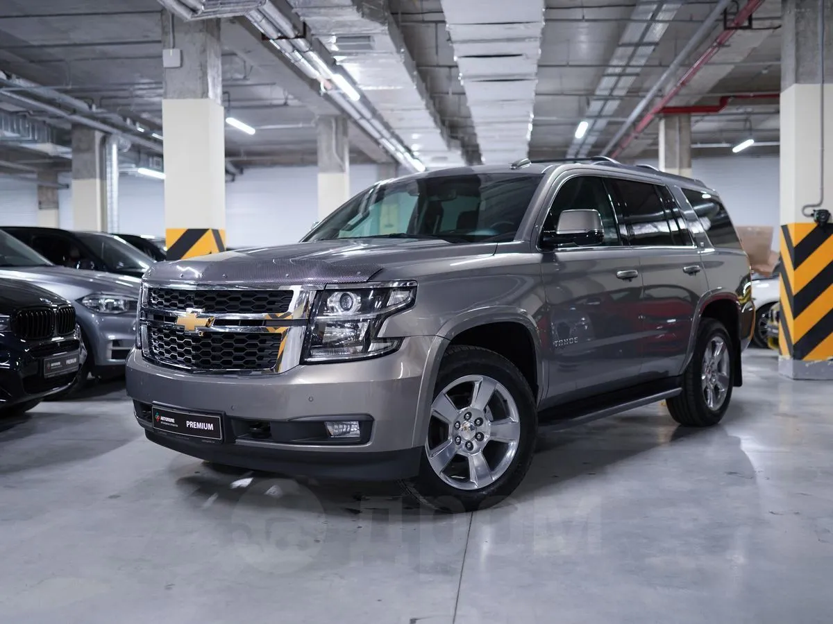 Chevrolet Tahoe Image 2